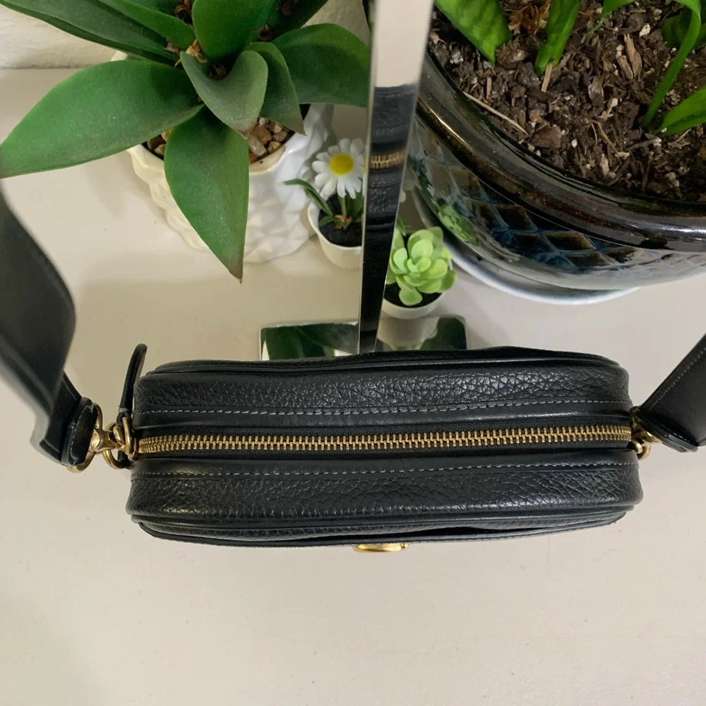 💕👜 COACH Camera Crossbody Black Leather Bag - Picture 5 of 11